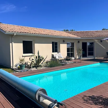 Climatisée Avec Piscine Et Pool House Atypique Villa