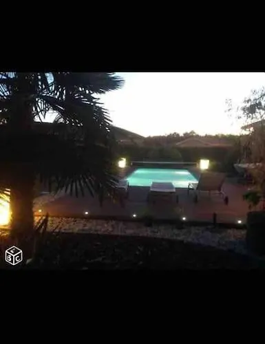 Villa Climatisée Avec Piscine Et Pool House Atypique *