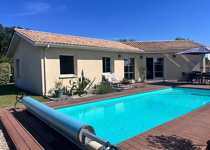 Climatisée Avec Piscine Et Pool House Atypique Villa